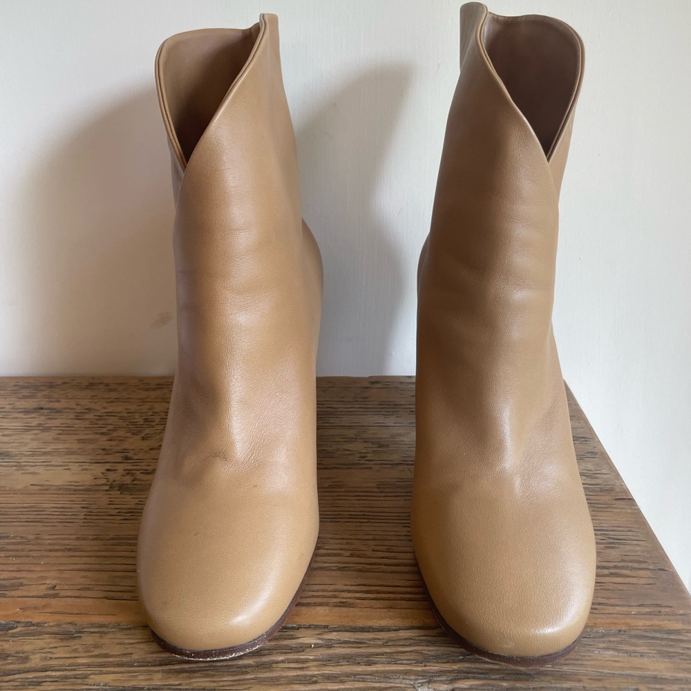 Celine Beige leather Wrap Ankle Boots Size 39.5 - Picture 2 of 8